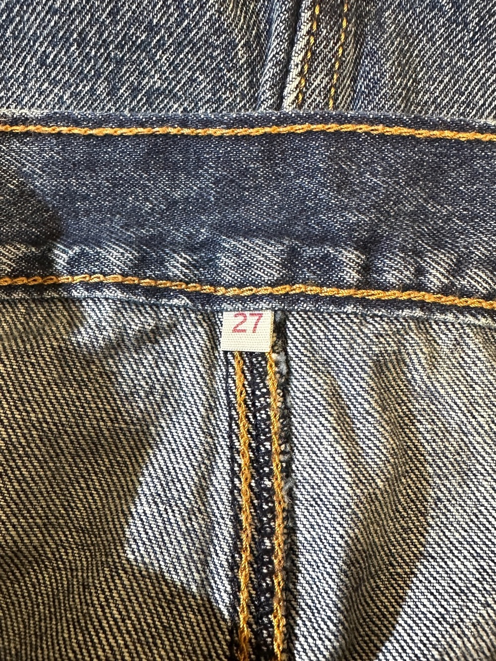 Levi's button-wrap denim mini skirt in a medium wash blue - Picture 6 of 6